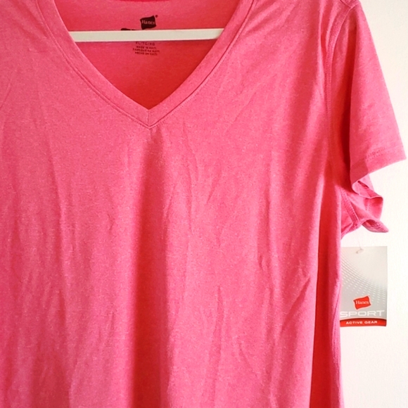 V-neck Hanes Sport Tshirt - Picture 2 of 3